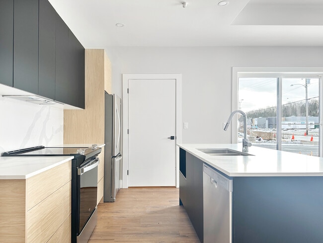 Building Photo - Walker Residences