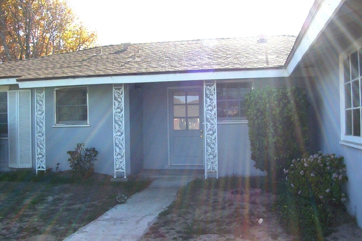 Foto principal - 3906 Rigel Ave