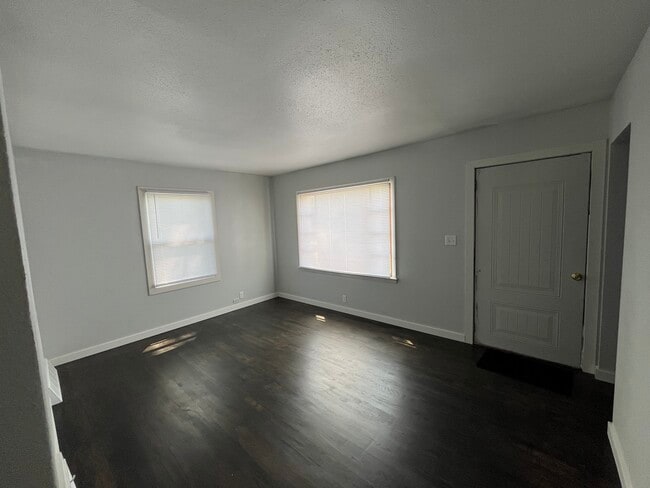 Building Photo - 5700 N 60th St