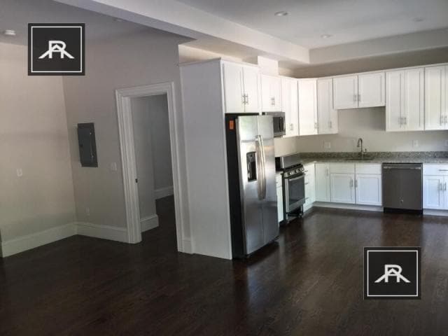 Primary Photo - 4 bedroom in Newton MA 02468