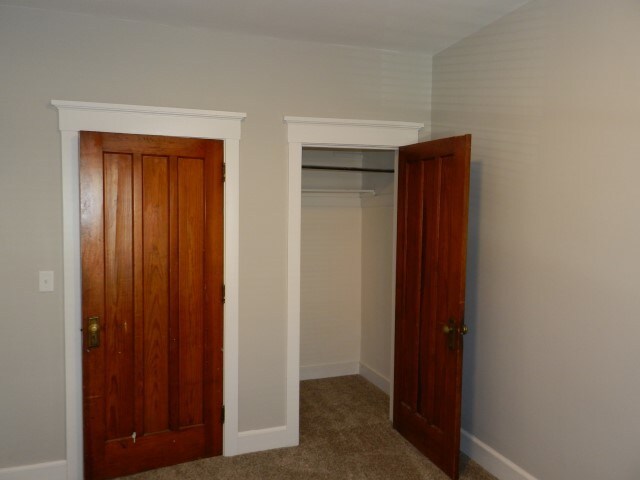 Foto del edificio - 814 E 2nd St