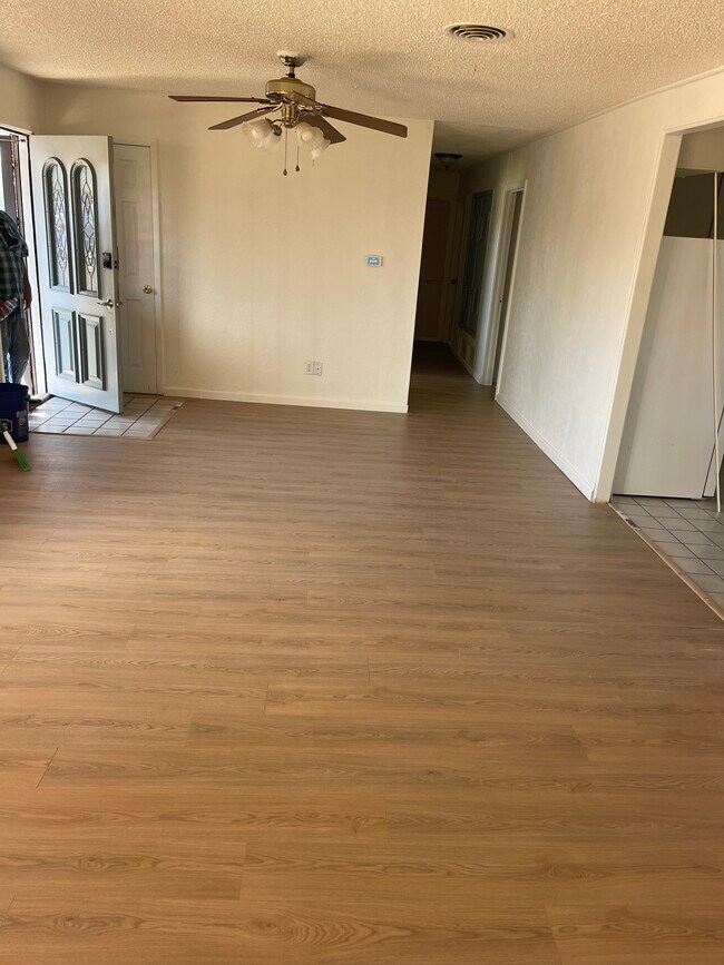 Foto del edificio - 4705 Ric Dr
