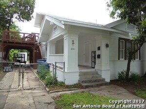 Building Photo - 634 W Mistletoe Ave