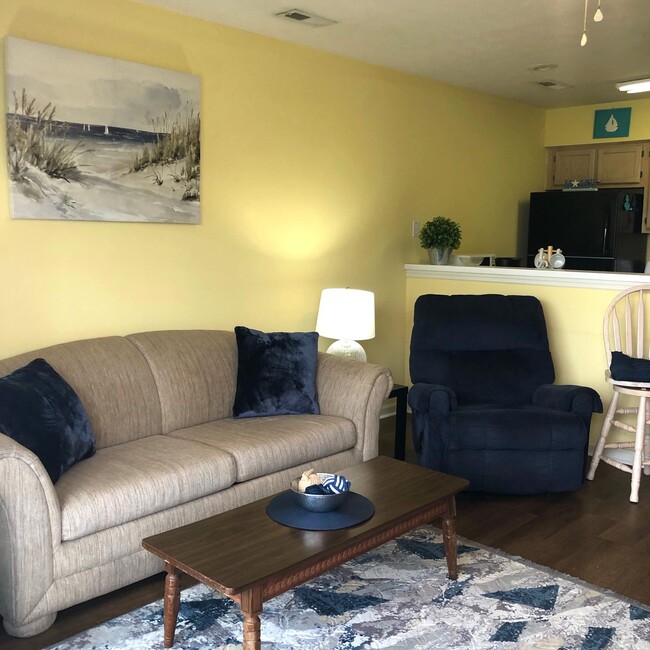 Foto del edificio - 581 Blue River Ct
