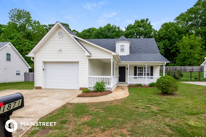 Foto principal - 1871 Camden Forest Dr