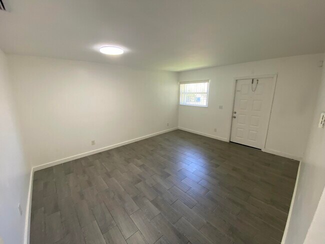 Foto del edificio - 850 SW 9th Ave