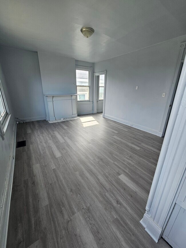 Foto del edificio - 633 Hawthorne Ave