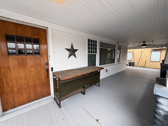 Foto del edificio - Gorgeous Historic Home for Rent in Ephrata