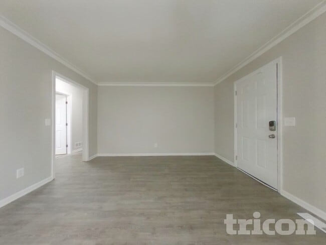 Foto del edificio - 237 Trinity Three Rd