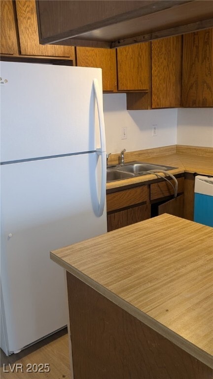 Foto del edificio - 1623 E Harmon Ave