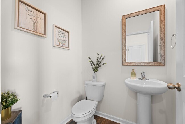 Foto del edificio - NEW BUILD! AMENITIES!! Lease Only.