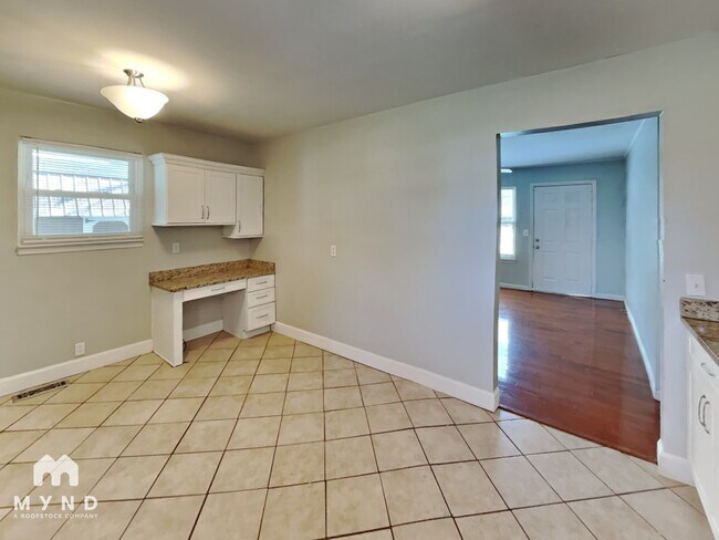 Foto del edificio - 3975 Hilltop Rd SE