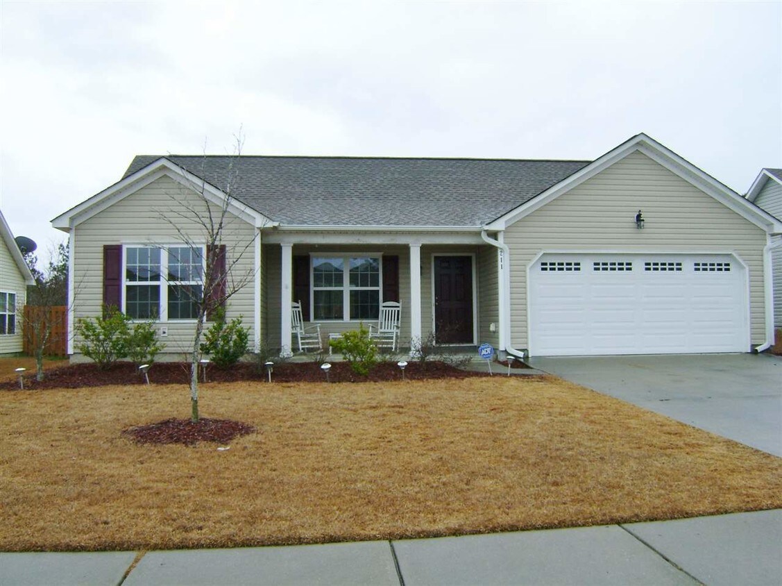 211 Belvedere Dr, Holly Ridge, NC 28445 House Rental in Holly Ridge