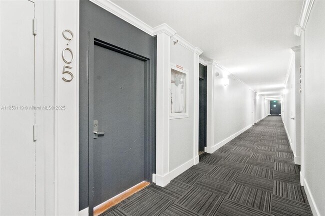 Foto del edificio - 780 NE 69th St