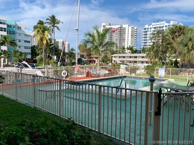 Foto del edificio - 3201 NE 28th St