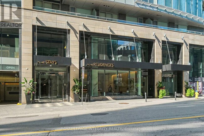 Building Photo - 101-101 Queen St