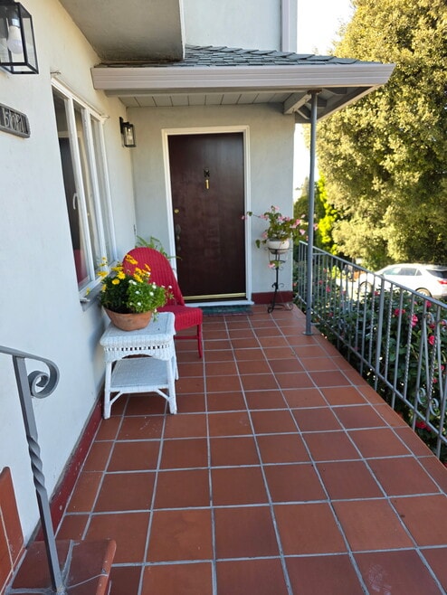 Building Photo - 500 Merritt Ave