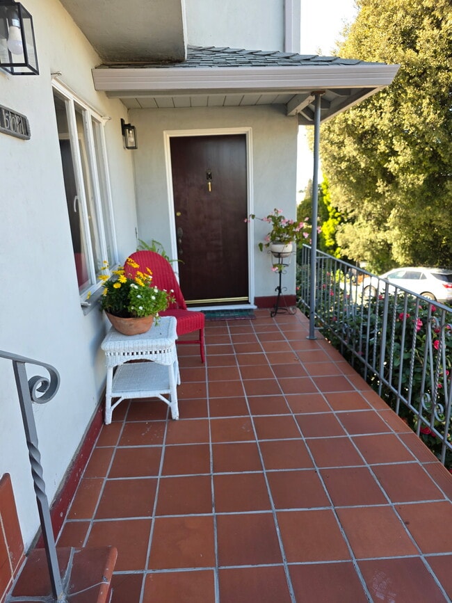 Building Photo - 500 Merritt Ave