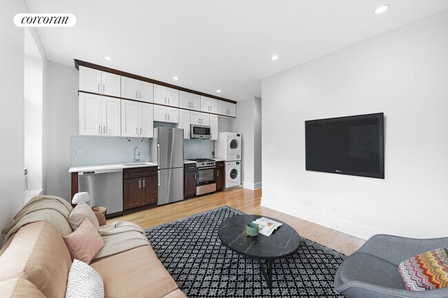 Foto del edificio - 11 1/2 W 84th St