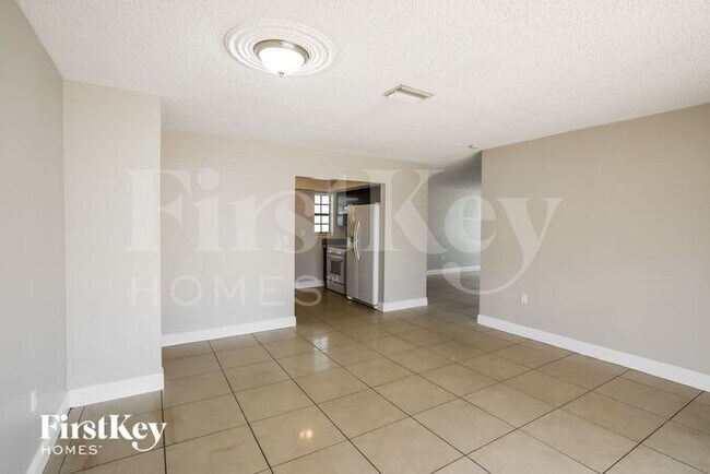 Foto del edificio - 960 N 73rd Way