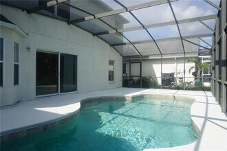 Building Photo - 213 Saddle Ridge Dr