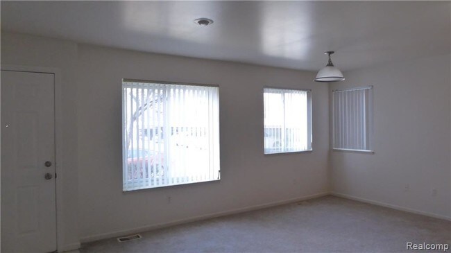 Building Photo - 27788 Harrison Woods Ln