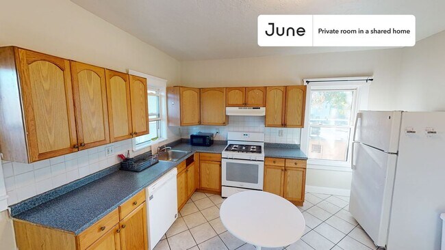 Foto del edificio - Room in Shared 5 bed/2 bath home