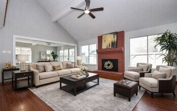 Building Photo - 11414 Chariot Dr