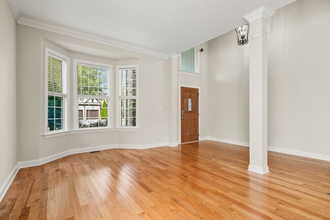 Foto del edificio - Beautiful and Spacious 5 Bed, 4 Bath Durha...