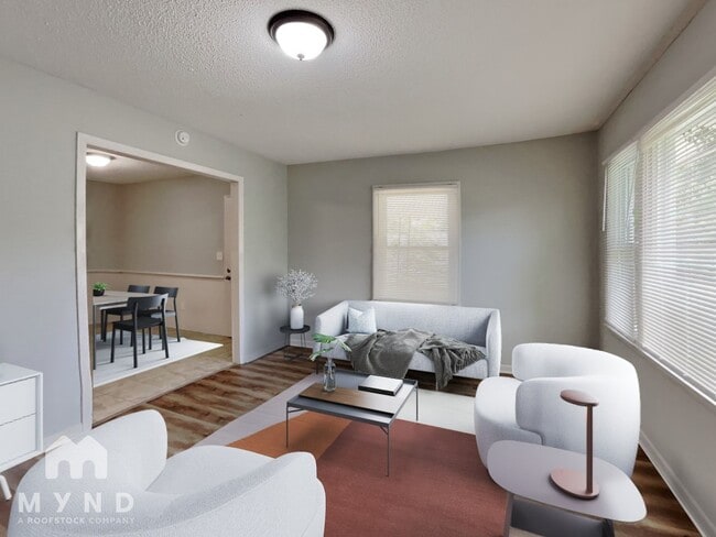 Foto del edificio - 706 Pond St