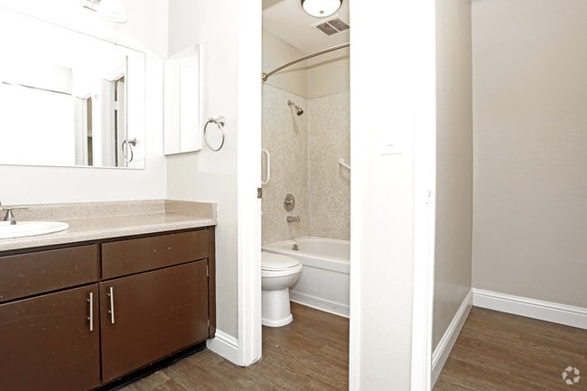 1BR,1BA-1 Bedrooom - Rosemont Terrace