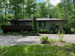 Building Photo - 28 Lannan Dr
