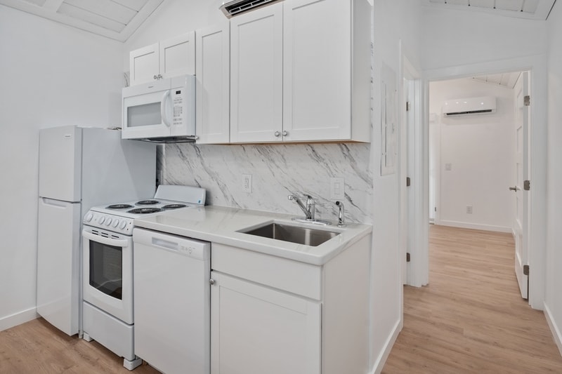 Primary Photo - 720 Pritchett Ln