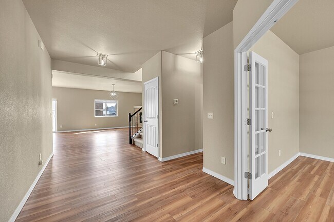 Foto del edificio - $2,495 - 3-Bed Home with Updated Features ...
