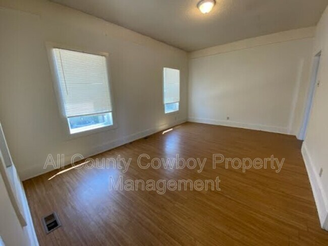 Foto del edificio - 814 E Garfield St