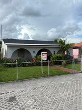 Building Photo - 3670 NW 18th Terrace