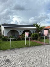 Building Photo - 3670 NW 18th Terrace