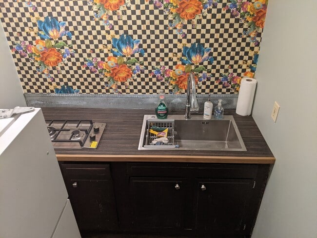 Foto del edificio - 60 N Main St