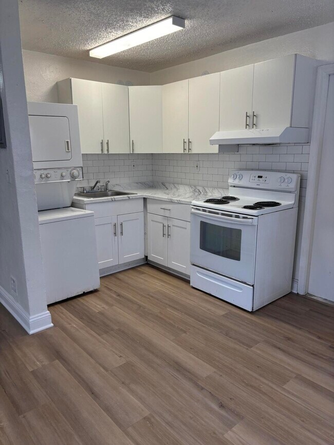 Foto del edificio - 2632 NW 18th Terrace