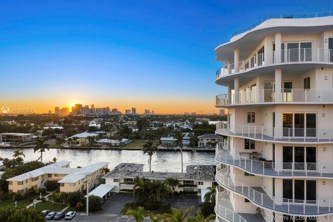 Building Photo - 612 Bayshore Dr
