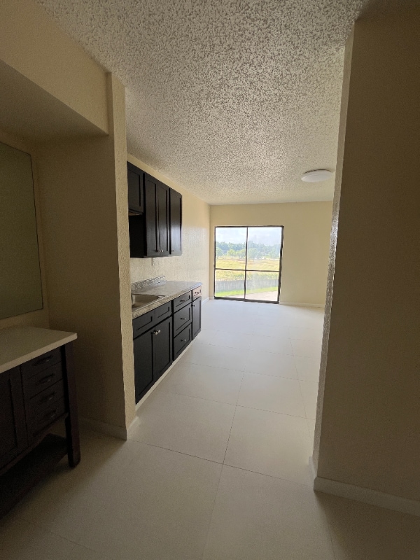 Building Photo - 2715 Cherry Rd