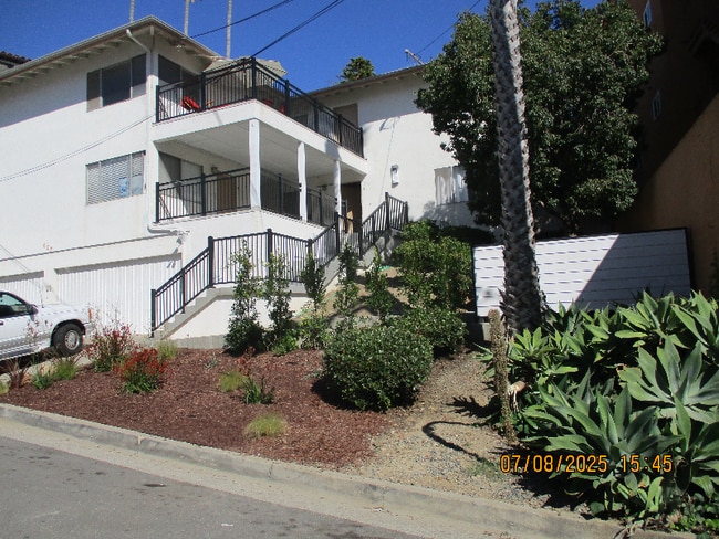 Building Photo - 407 Arenoso Ln
