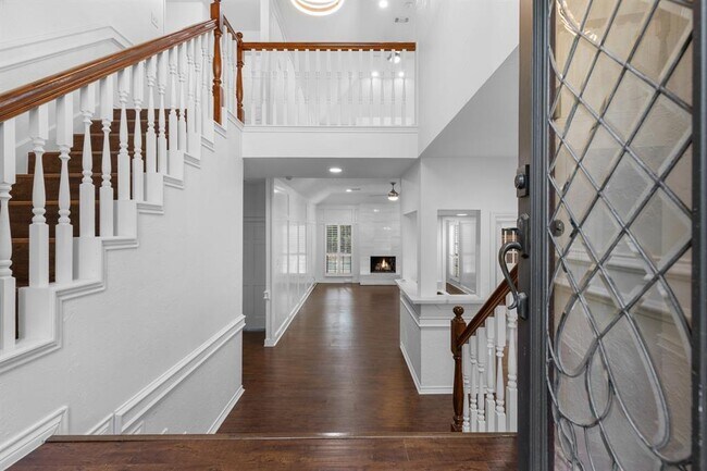 Building Photo - 14 Cascade Springs Pl