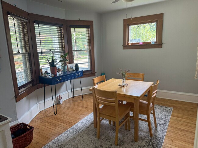 Dining Room - 205 E Bolivar Ave