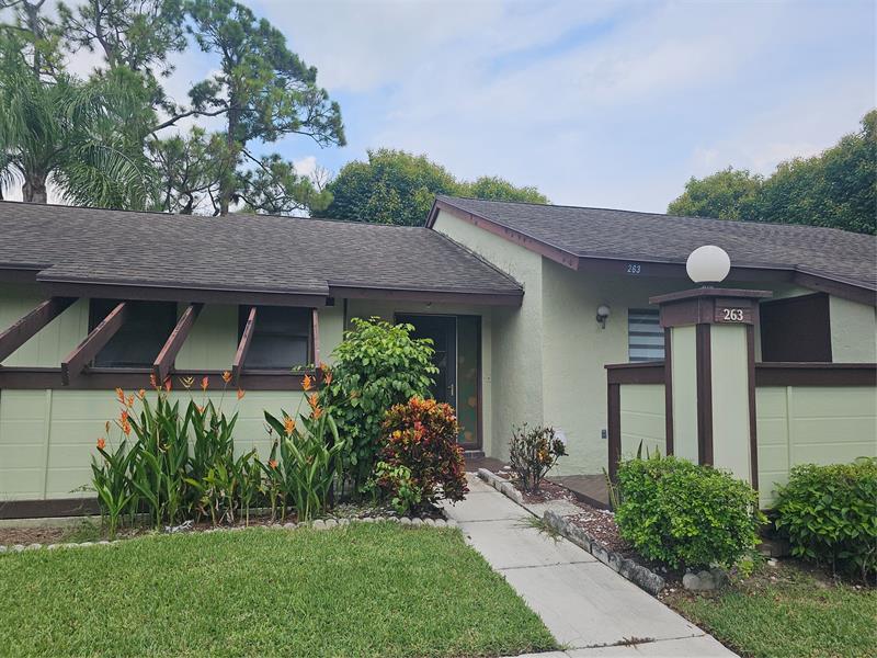 Primary Photo - 263 Deerfield Ct