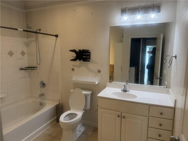 Building Photo - 3302 Westchester Ridge NE