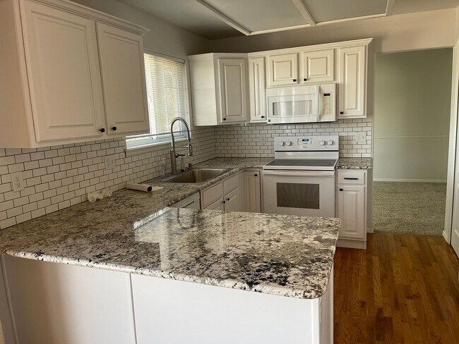 Foto del edificio - 9225 Gingerhill Ct