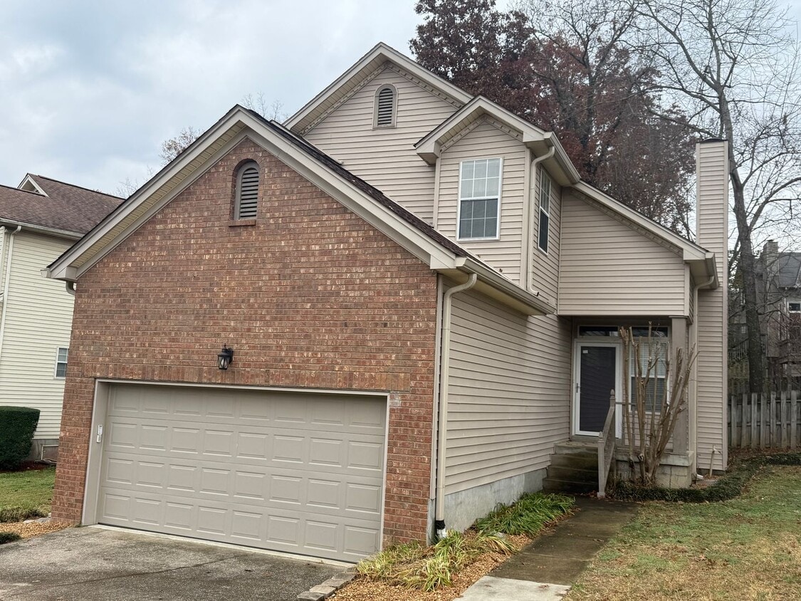 Primary Photo - FOR LEASE - SINGLE FAMILY HOME IN HERMITAGE!