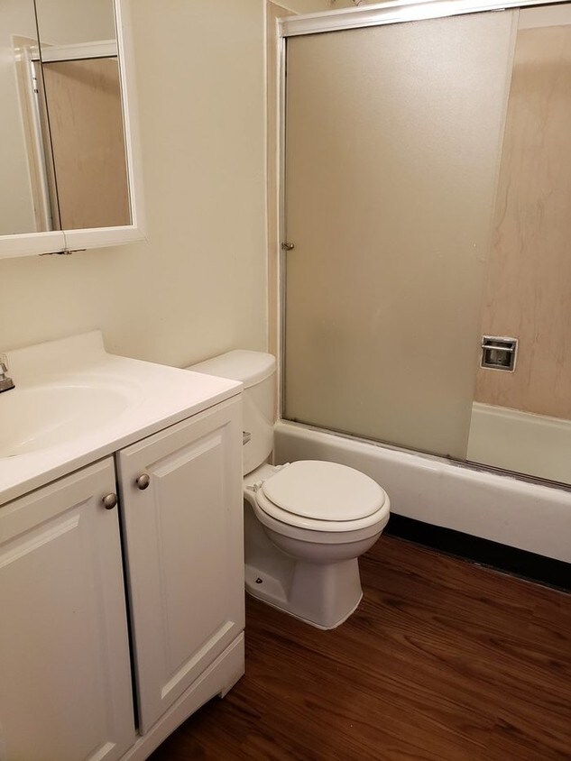 Primary Photo - SPACIOUS 1 BEDROOM IN UPDATED PROPERTY!