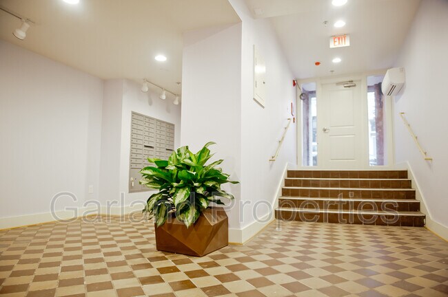 Foto del edificio - 110 Campbell Ave SW